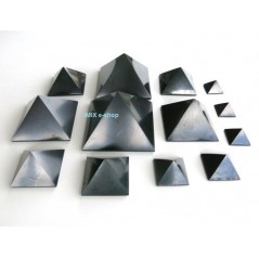 Šungitová pyramida 6 x 6 cm Karélie