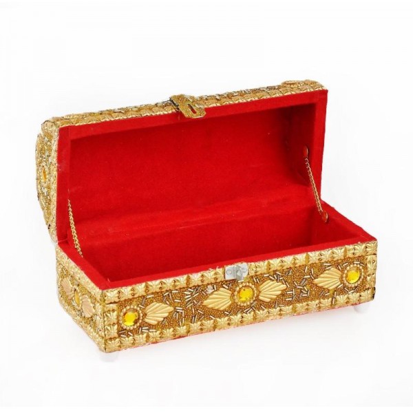 Střední zdobená indická šperkovnice truhlička zlatá