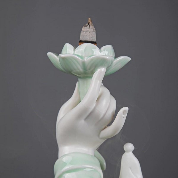 Keramický stojan na vonné kužely s padajícím dýmem ruce s Buddhou